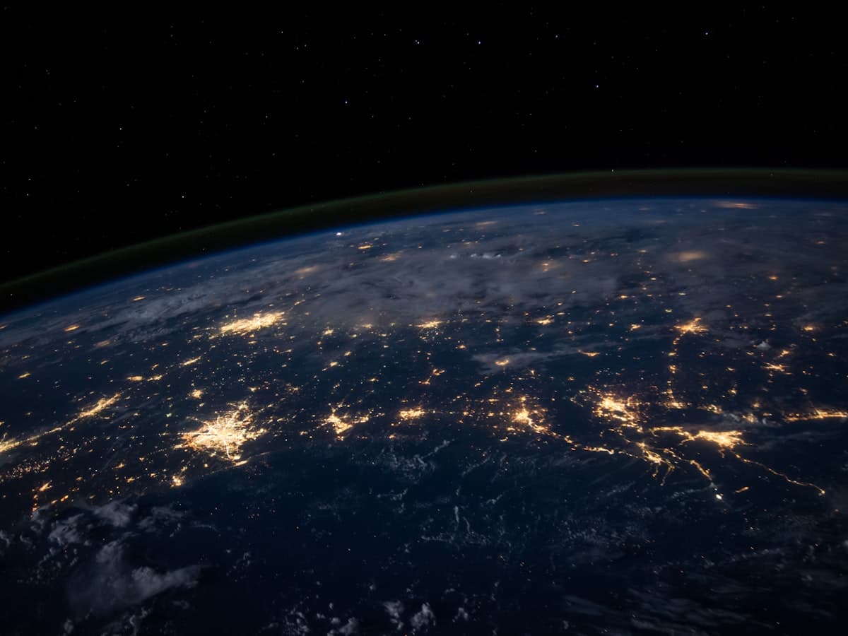 Multilingual Website ·
reach international customers