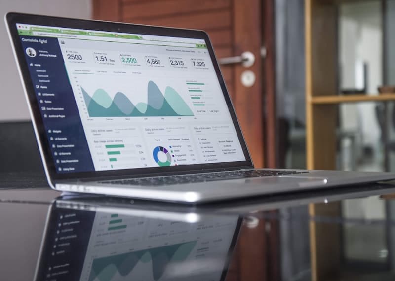 Website Relaunch ·
modernize without losing rankings